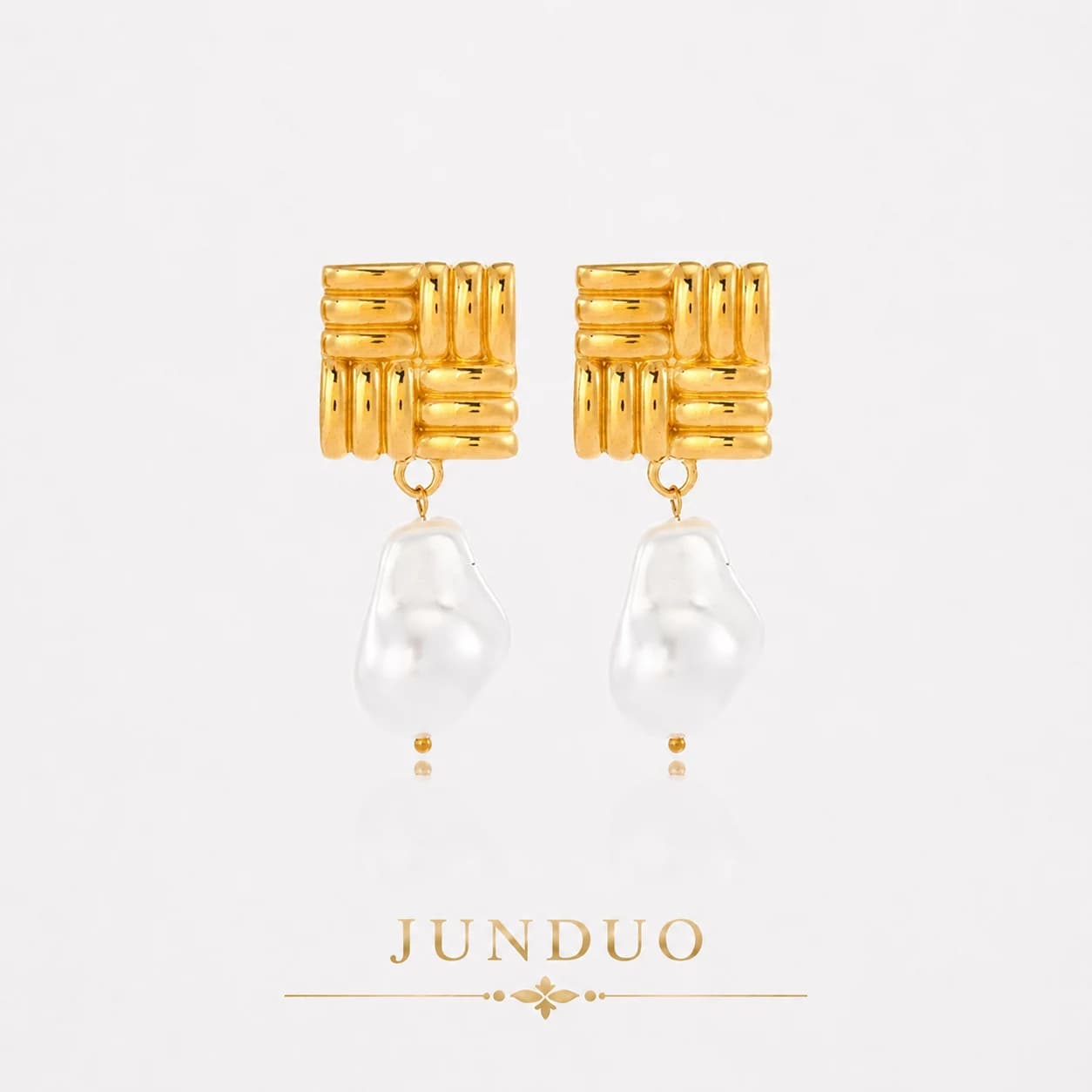 Square Pearl Drop Earrings EH05013 1